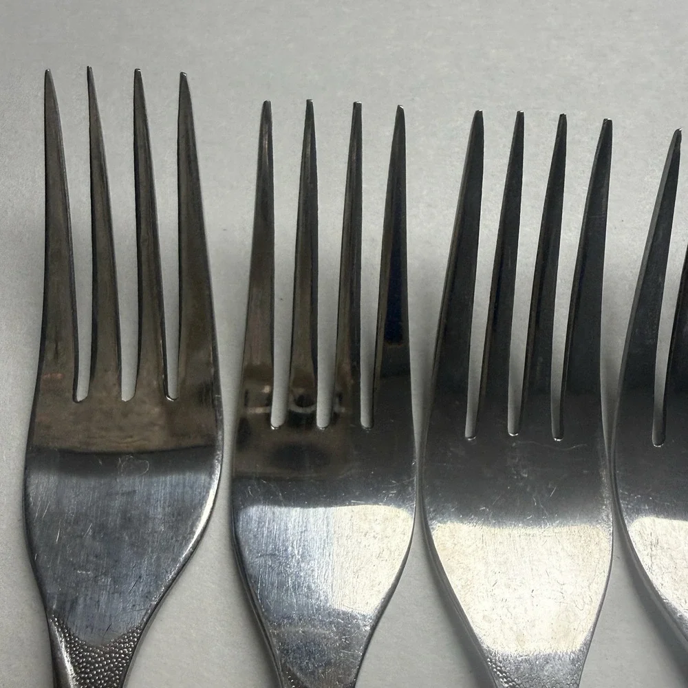 8 Vintage Customcraft CUS1 Dinner Forks Roses Stainless Steel Flatware